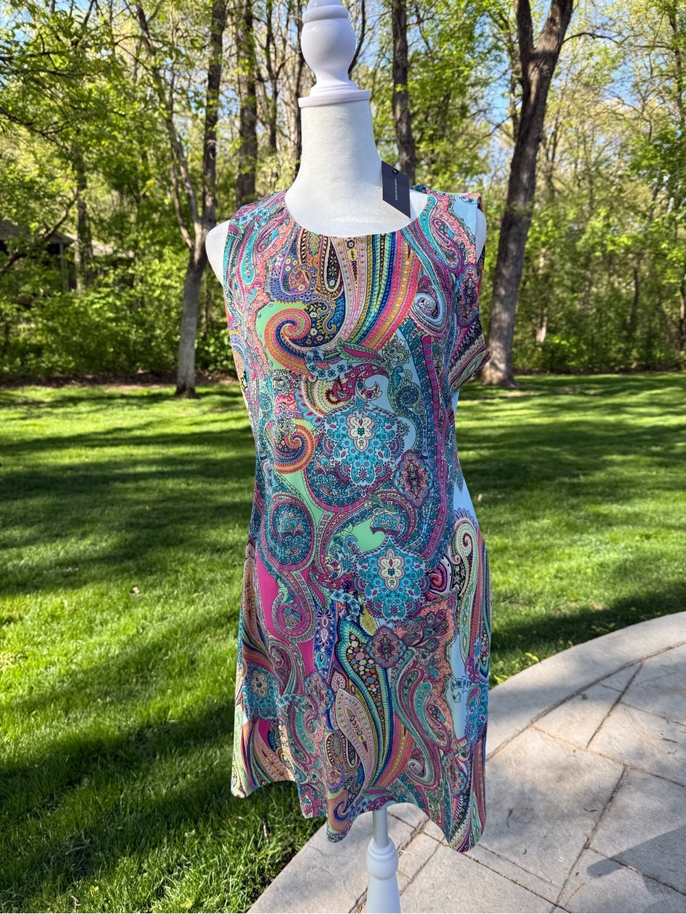 NWT Tommy Hilfiger Sleeveless Multicolor Paisley Shift Dress, fits like 6+